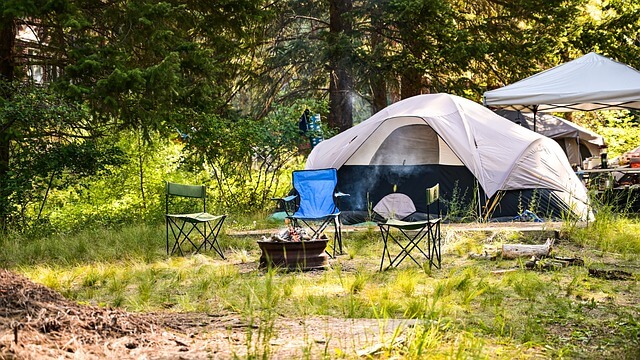 Bild eines Zeltes in einem Sommercamp